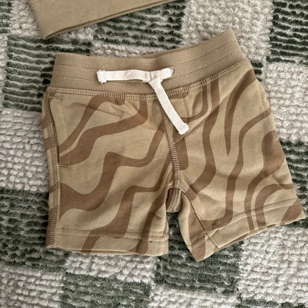 Baby GAP 2-Piece Sweatsuit 3-6 Months Tan Brown Swirl NWOT Sweatshirt Shorts